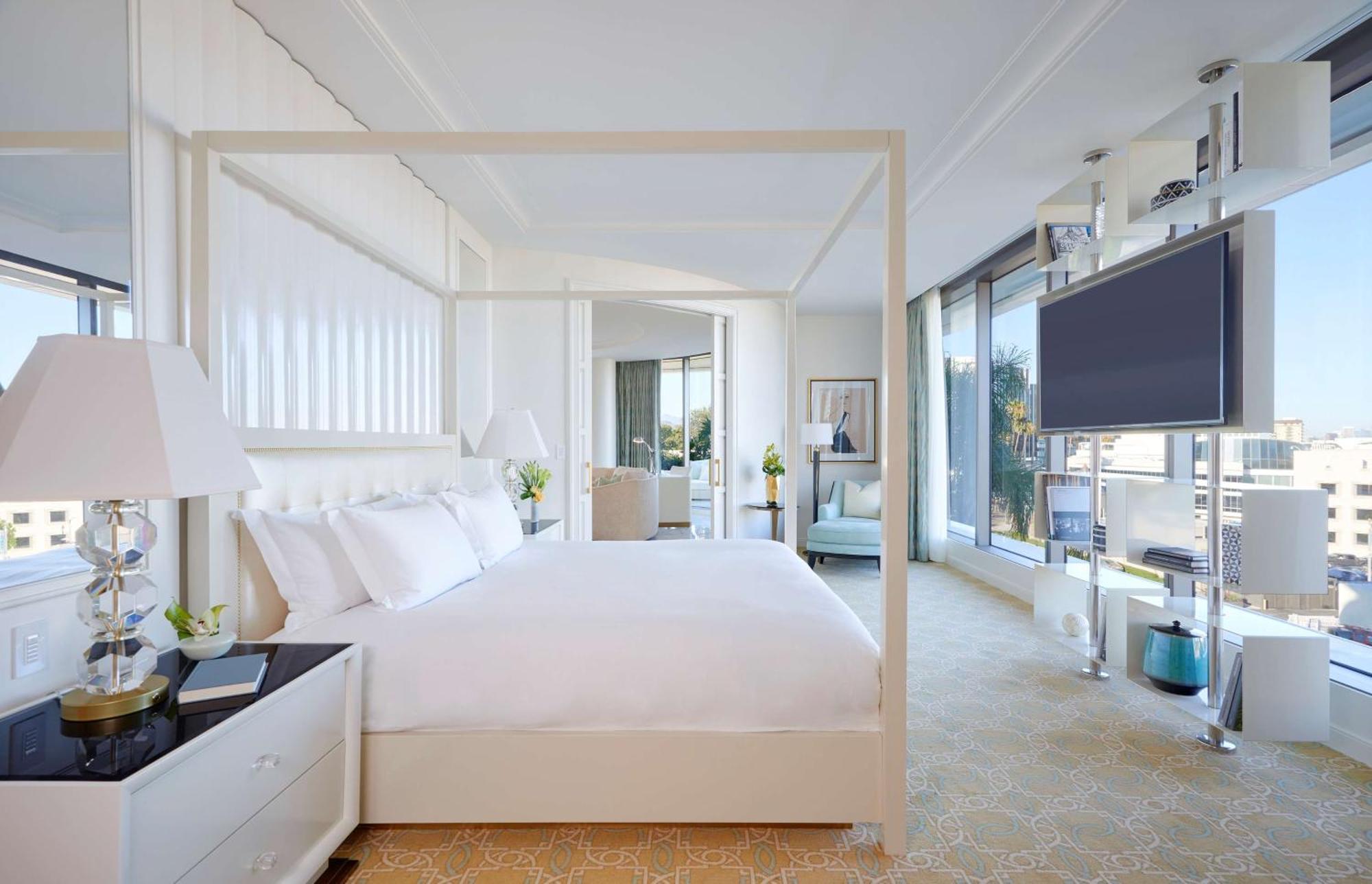 Waldorf Astoria Beverly Hills Hotel 5*